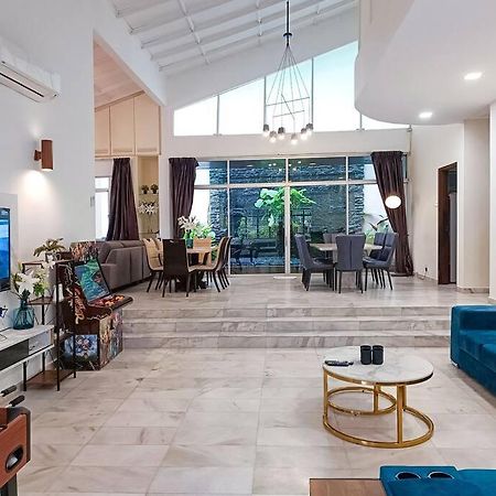 Kl Secret Karaoke Private Pool Villa Ampang  Zewnętrze zdjęcie