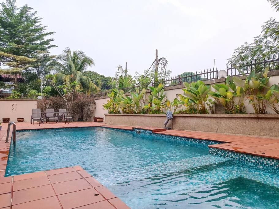 Kl Secret Karaoke Private Pool Villa Ampang  Zewnętrze zdjęcie