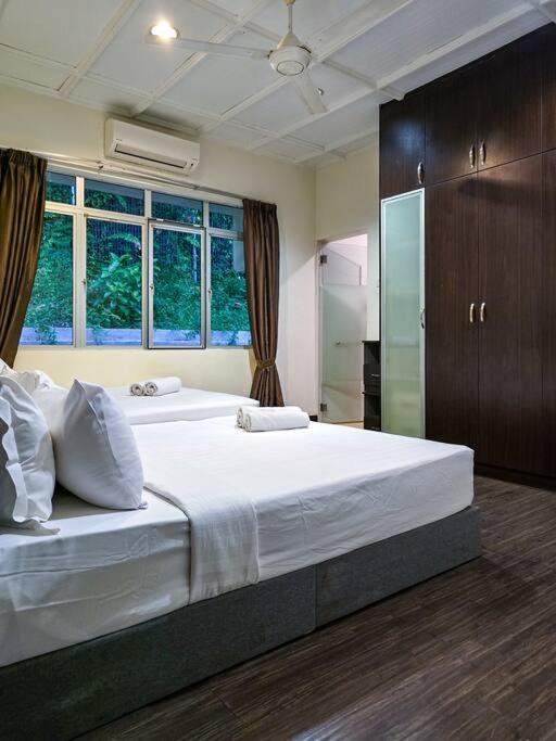 Kl Secret Karaoke Private Pool Villa Ampang  Zewnętrze zdjęcie
