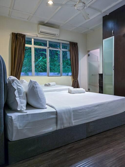Kl Secret Karaoke Private Pool Villa Ampang  Zewnętrze zdjęcie